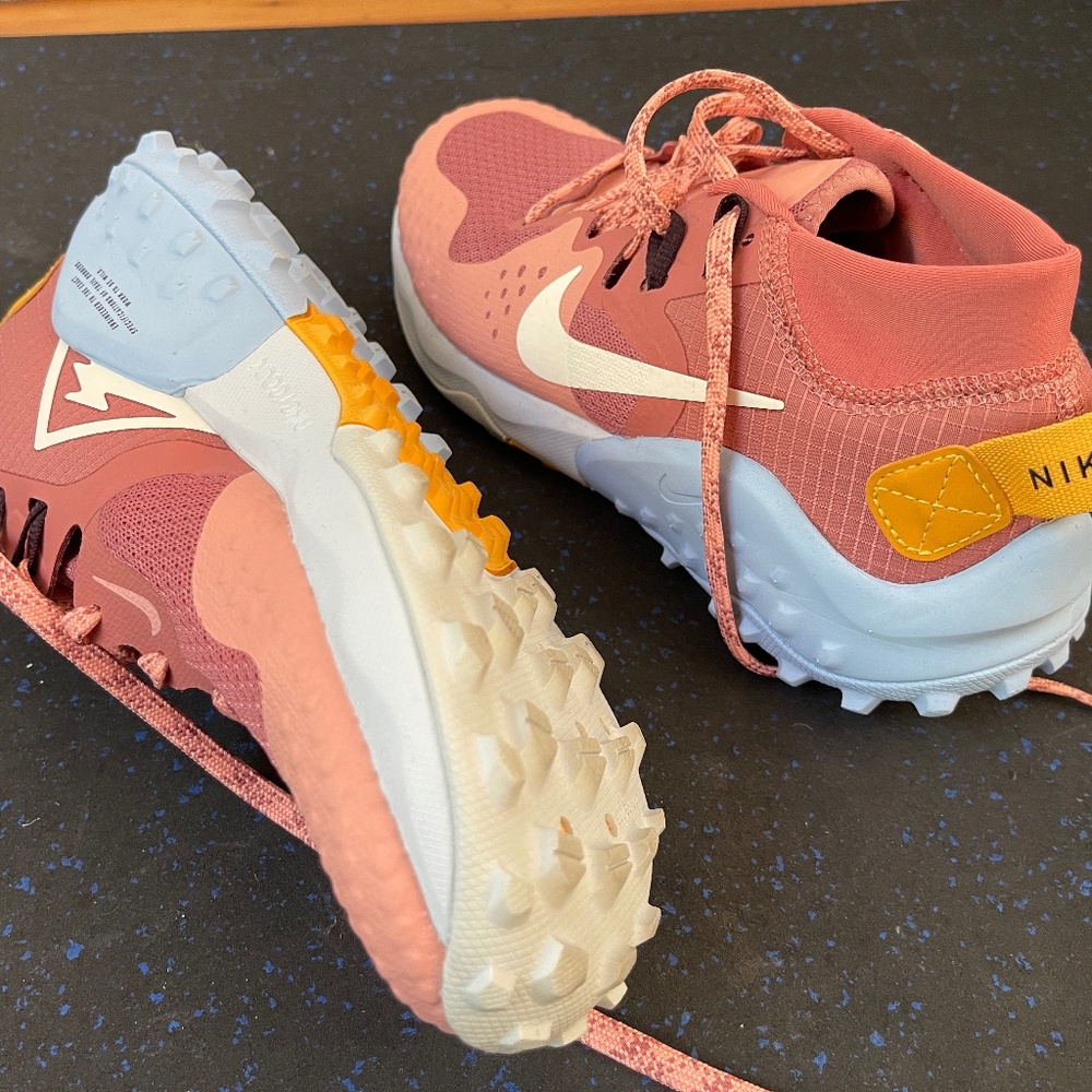 Nike Trail Wildhorse 6 Canyon Pink / Pink Quartz, Size 6.5